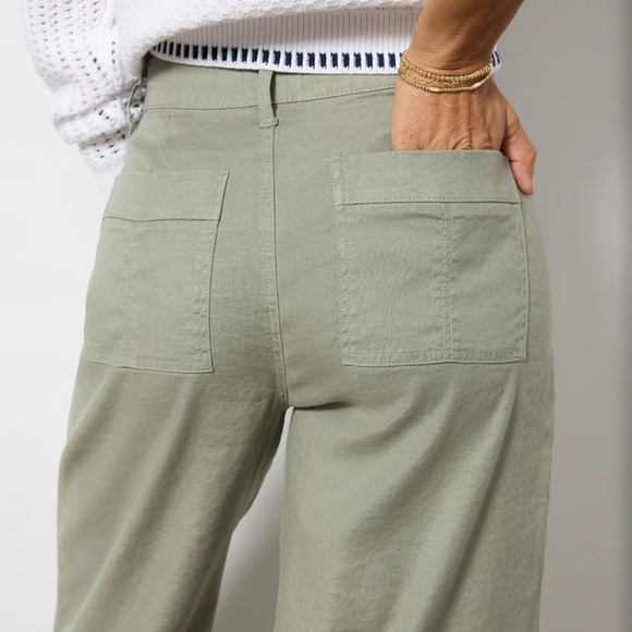 Evereve Joelle Stretch Linen Olive Wide-Leg Crop Pants - Picture 3 of 15